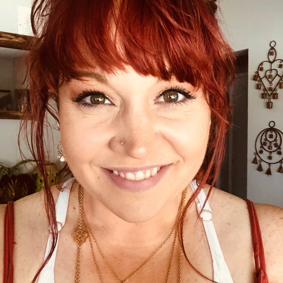 Meet your Posher, Erin - Picture 9 of 12